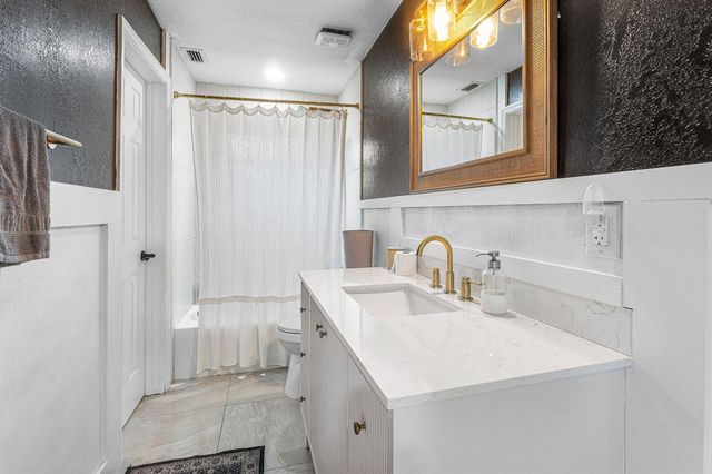 711 Laurel Drive, Lake Park, FL 33403