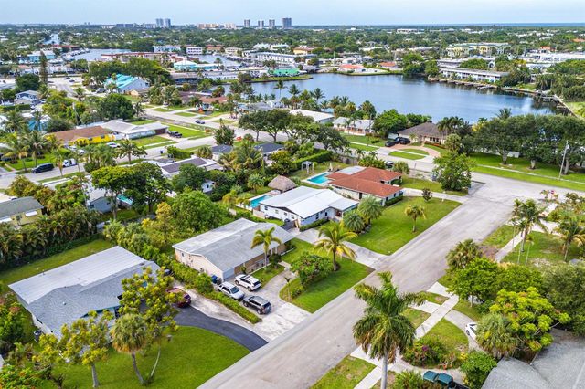 711 Laurel Drive, Lake Park, FL 33403