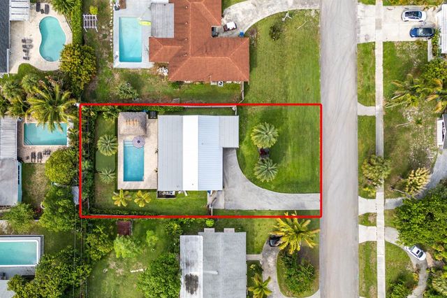 711 Laurel Drive, Lake Park, FL 33403