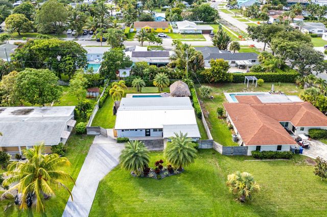 711 Laurel Drive, Lake Park, FL 33403