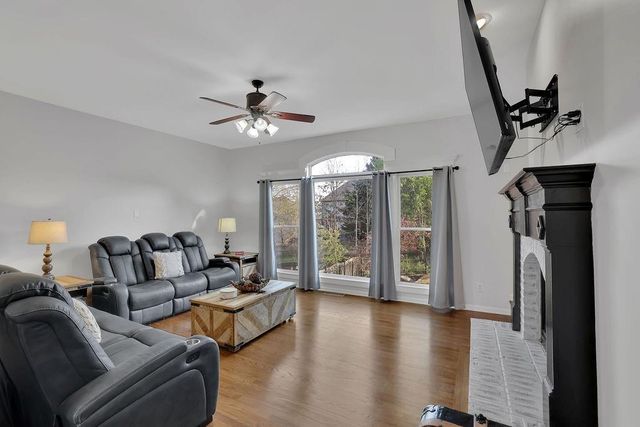 1015 Summerfield Drive, Cumming, GA 30040