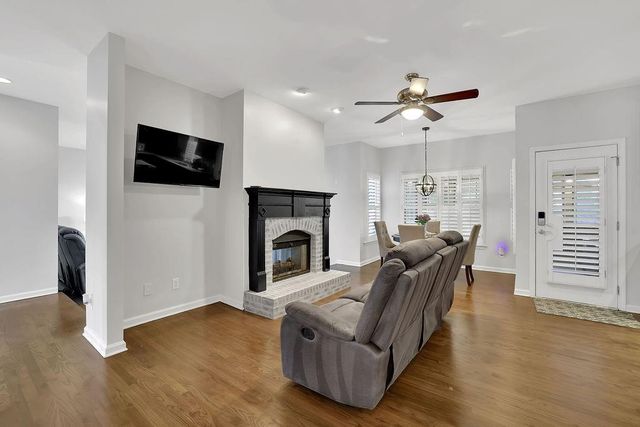 1015 Summerfield Drive, Cumming, GA 30040