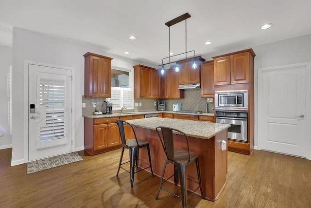 1015 Summerfield Drive, Cumming, GA 30040