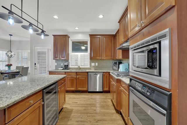 1015 Summerfield Drive, Cumming, GA 30040