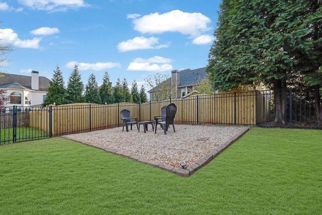 1015 Summerfield Drive, Cumming, GA 30040