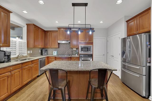 1015 Summerfield Drive, Cumming, GA 30040