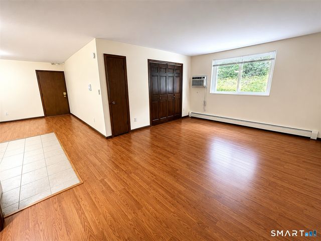 185 Scott Road 1-D, Waterbury, CT 06705