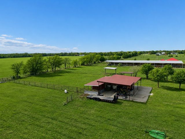 542 Pierce Road, Red Oak, TX 75154