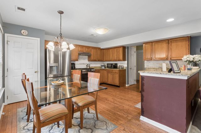 18 HEMINGWAY LN, Columbus, NJ 08022