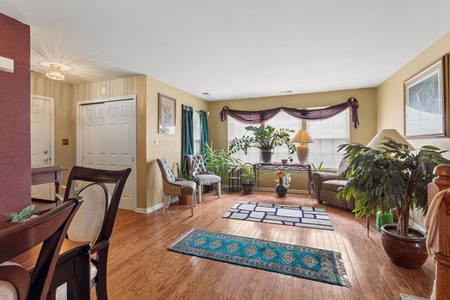 18 HEMINGWAY LN, Columbus, NJ 08022