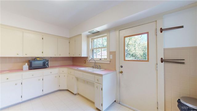 1146 Haeberle Avenue, Niagara Falls, NY 14301