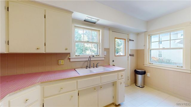 1146 Haeberle Avenue, Niagara Falls, NY 14301