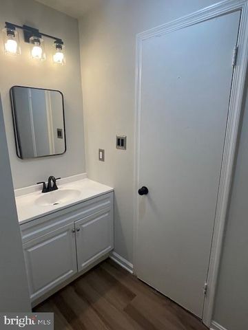 6918 SCOTCH DR, Laurel, MD 20707