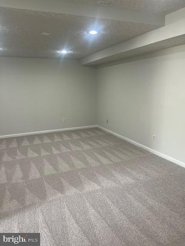 6918 SCOTCH DR, Laurel, MD 20707