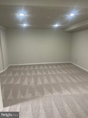 6918 SCOTCH DR, Laurel, MD 20707