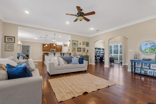 221 County Road 2308, Mineola, TX 75773