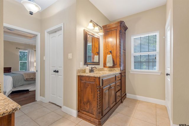 221 County Road 2308, Mineola, TX 75773