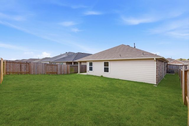 14335 Rain Dr, New Caney, TX 77357