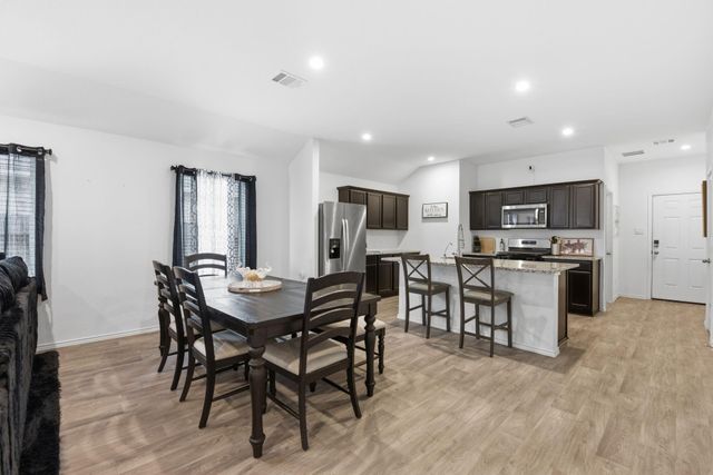 14335 Rain Dr, New Caney, TX 77357