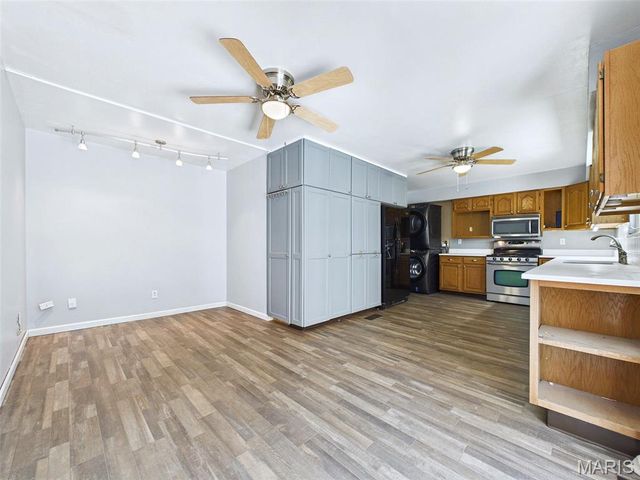 240 Sherwood Drive, Glen Carbon, IL 62034