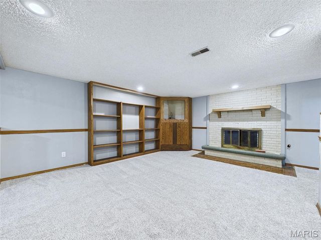 240 Sherwood Drive, Glen Carbon, IL 62034