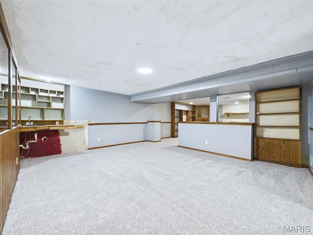 240 Sherwood Drive, Glen Carbon, IL 62034