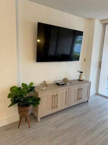 353 S Us Highway 1 A107, Jupiter, FL 33477