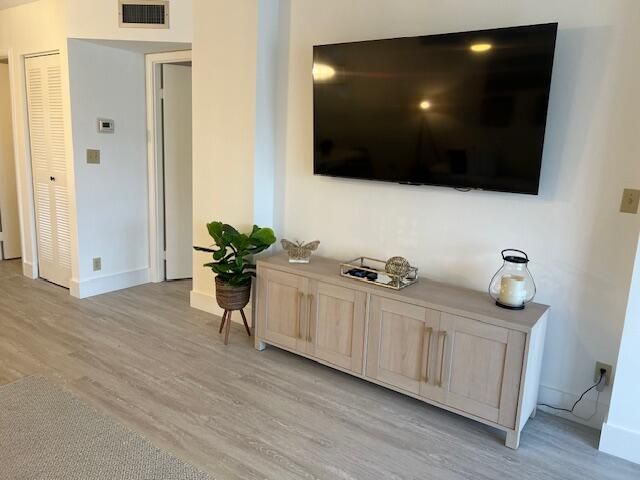 353 S Us Highway 1 A107, Jupiter, FL 33477