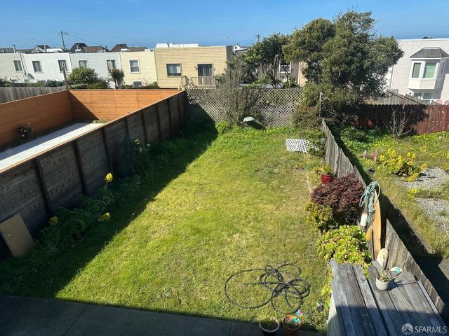 2063 42nd Avenue, San Francisco, CA 94116