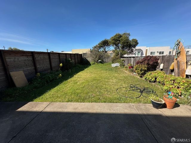 2063 42nd Avenue, San Francisco, CA 94116