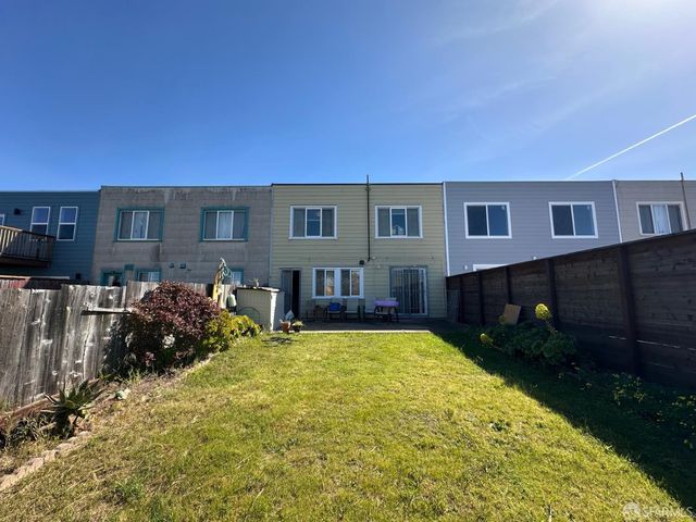 2063 42nd Avenue, San Francisco, CA 94116