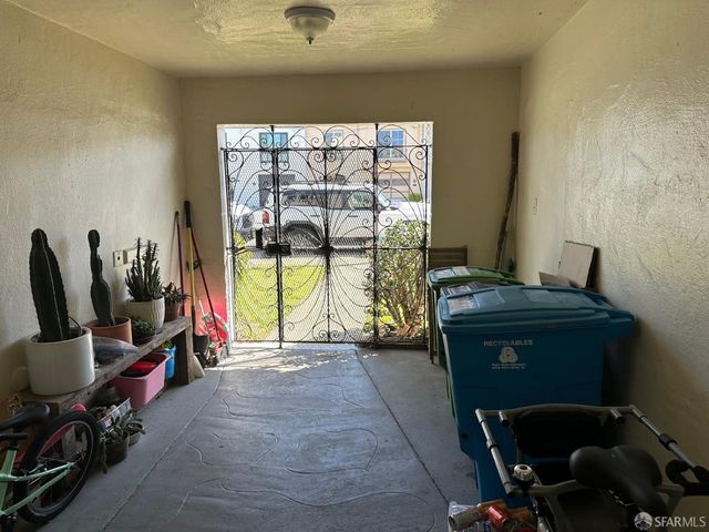 2063 42nd Avenue, San Francisco, CA 94116