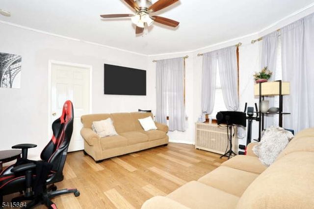 941 E 25Th St, Paterson City, NJ 07513