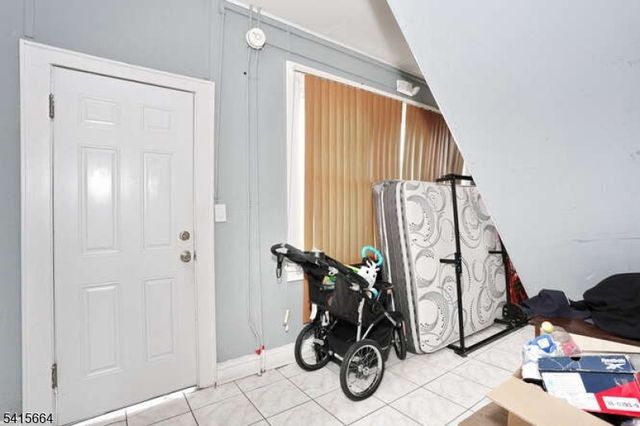 941 E 25Th St, Paterson City, NJ 07513