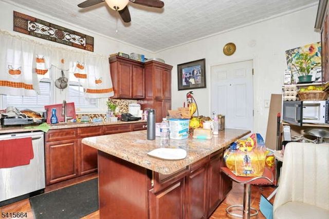 941 E 25Th St, Paterson City, NJ 07513