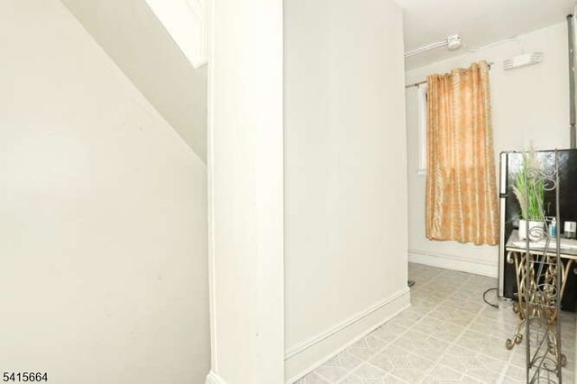 941 E 25Th St, Paterson City, NJ 07513