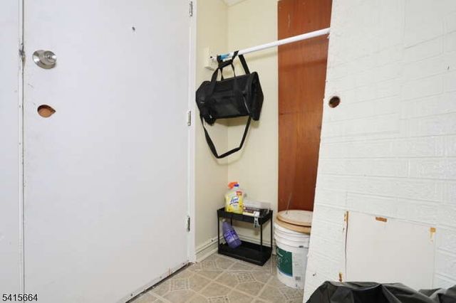 941 E 25Th St, Paterson City, NJ 07513