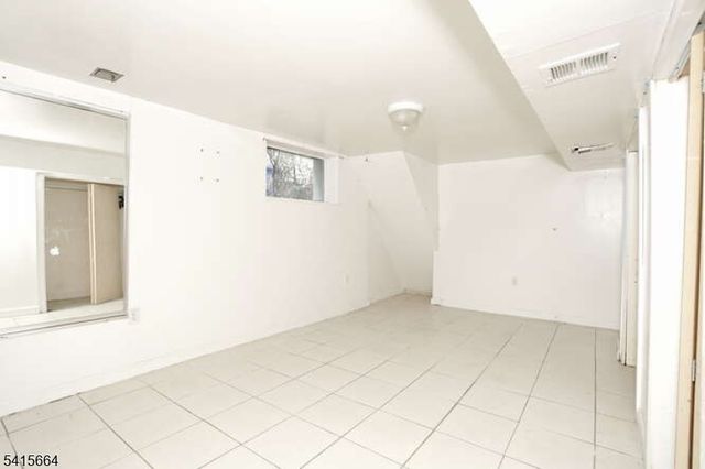 941 E 25Th St, Paterson City, NJ 07513