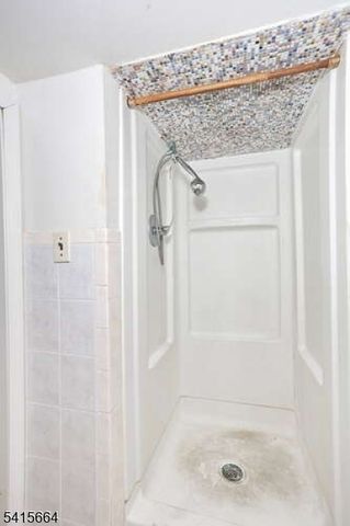 941 E 25Th St, Paterson City, NJ 07513