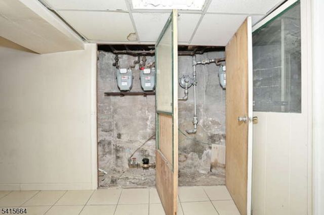 941 E 25Th St, Paterson City, NJ 07513