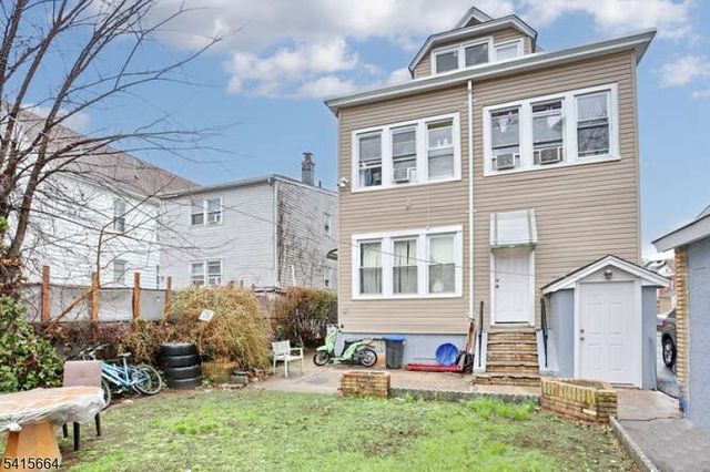 941 E 25Th St, Paterson City, NJ 07513