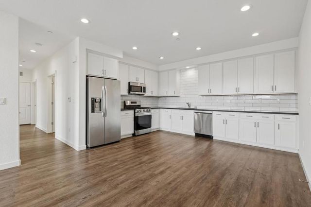 2700 Wildflower Station Place 79, Antioch, CA 94531