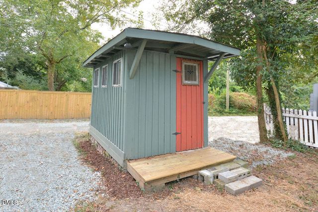 2307 Chapel Hill Road, Durham, NC 27707