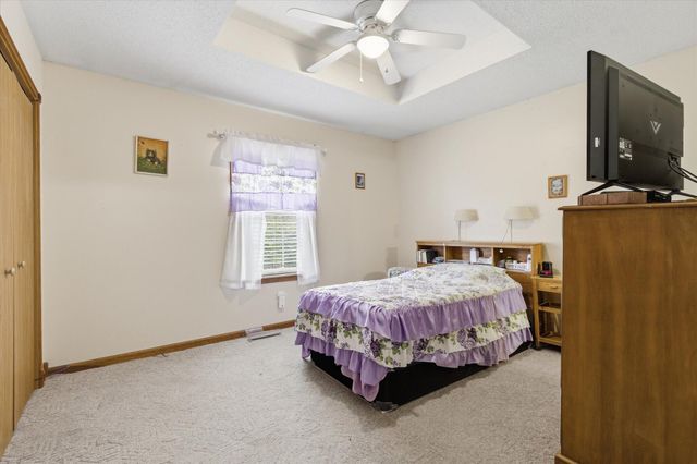 5759 S Ferguson Avenue, Springfield, MO 65810