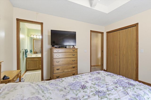 5759 S Ferguson Avenue, Springfield, MO 65810