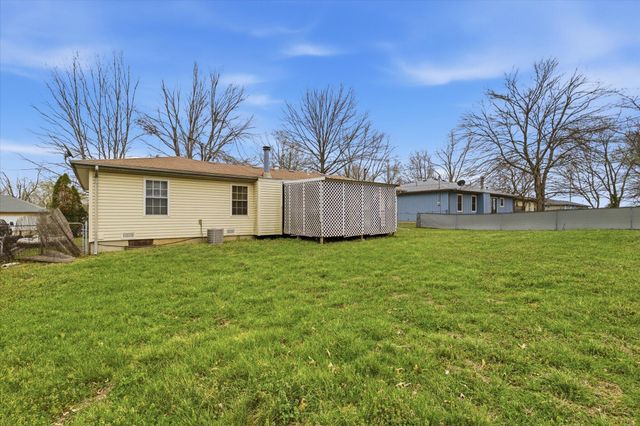 5759 S Ferguson Avenue, Springfield, MO 65810