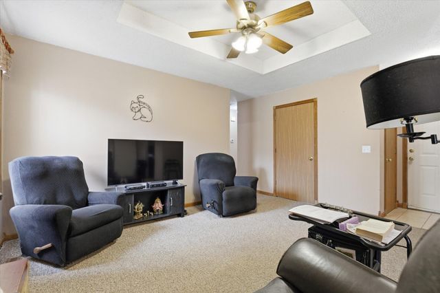 5759 S Ferguson Avenue, Springfield, MO 65810