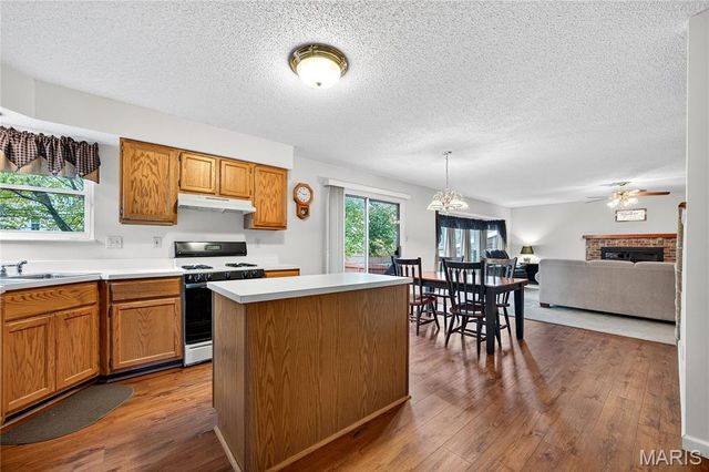 540 Gentle Breeze Drive, St Peters, MO 63376