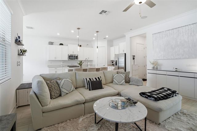 7709 S WALL STREET, Tampa, FL 33616