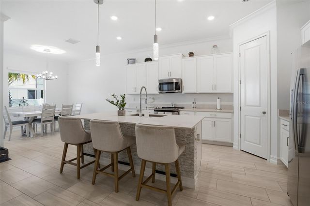 7709 S WALL STREET, Tampa, FL 33616